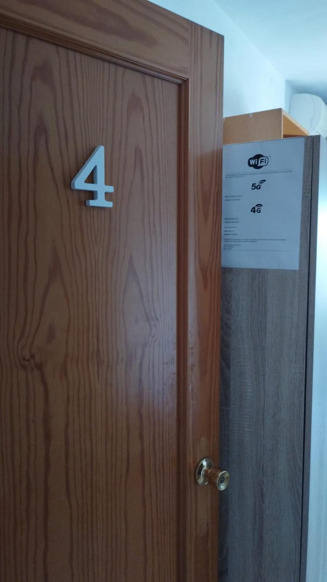 Habitaciones Privadas Con Cama Doble En Sevilla 外观 照片